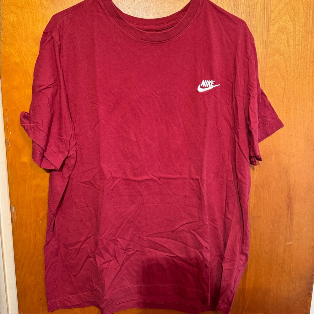 Nike club tee